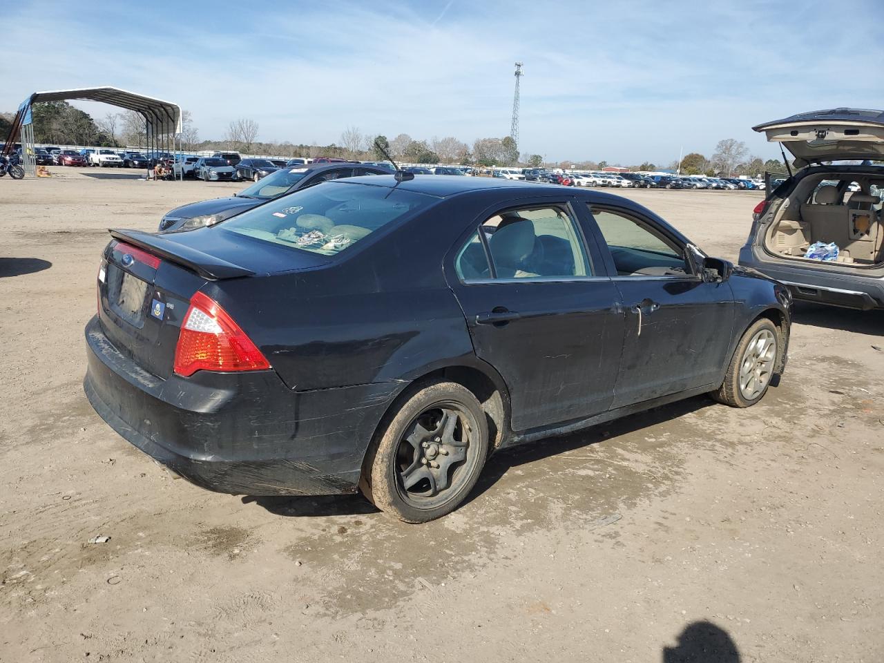 2010 Ford Fusion - Image 3