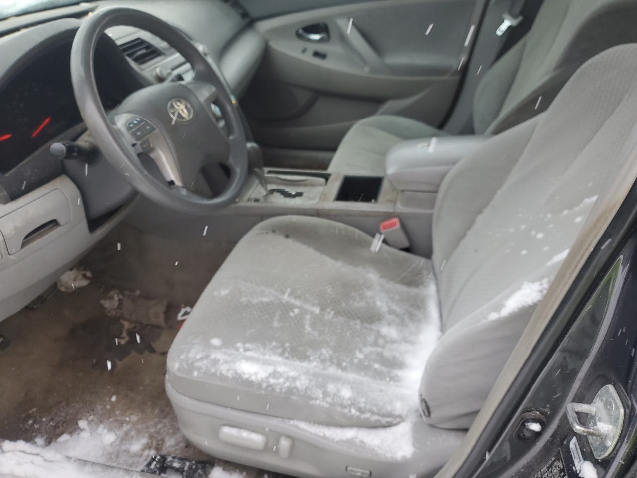 2009 Toyota Camry - Image 7