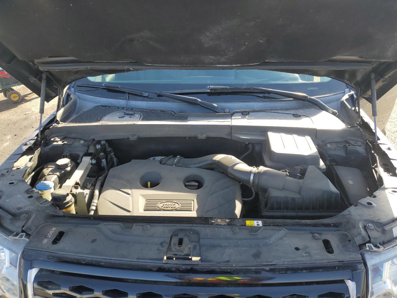 2014 Land Rover LR2 - Image 12