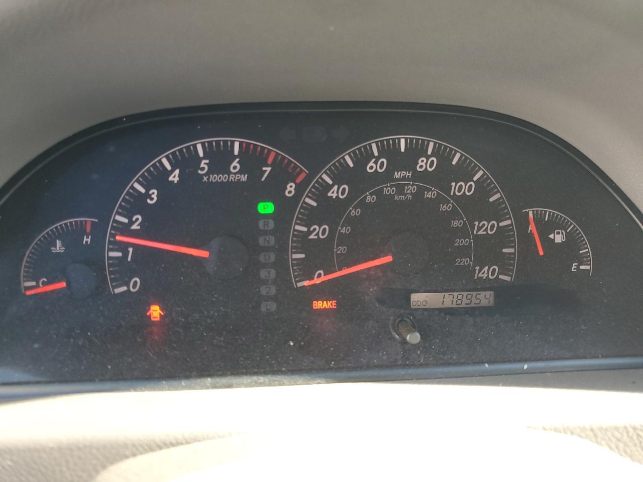 2005 Toyota Camry - Image 9