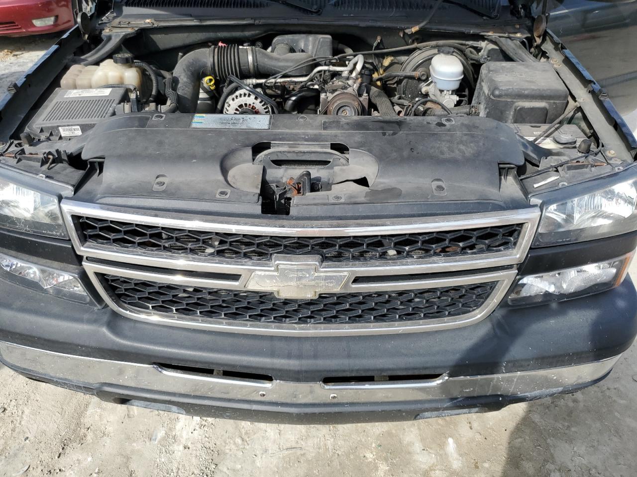 2007 Chevrolet Silverado - Image 11