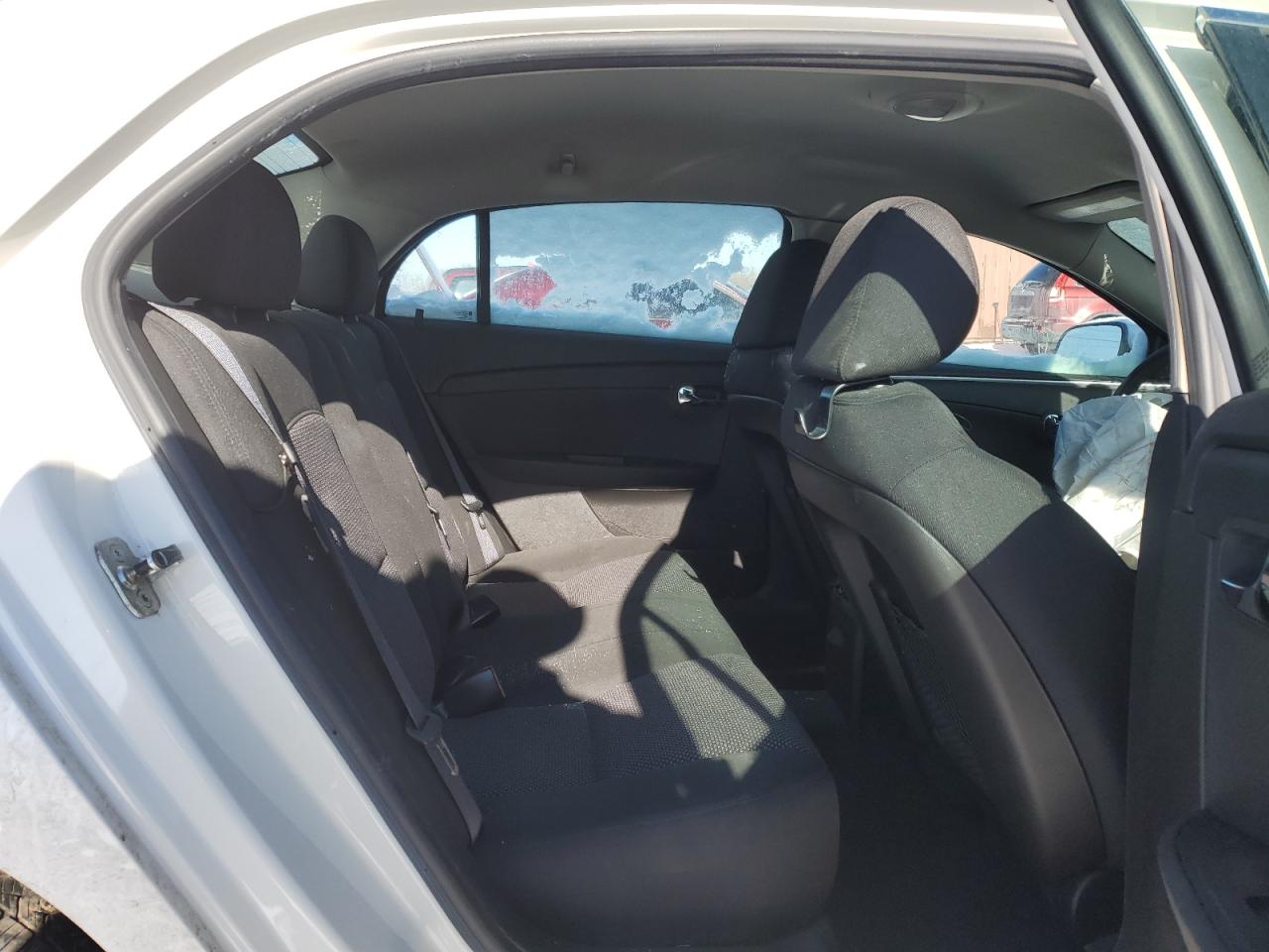 2011 Chevrolet Malibu - Image 11