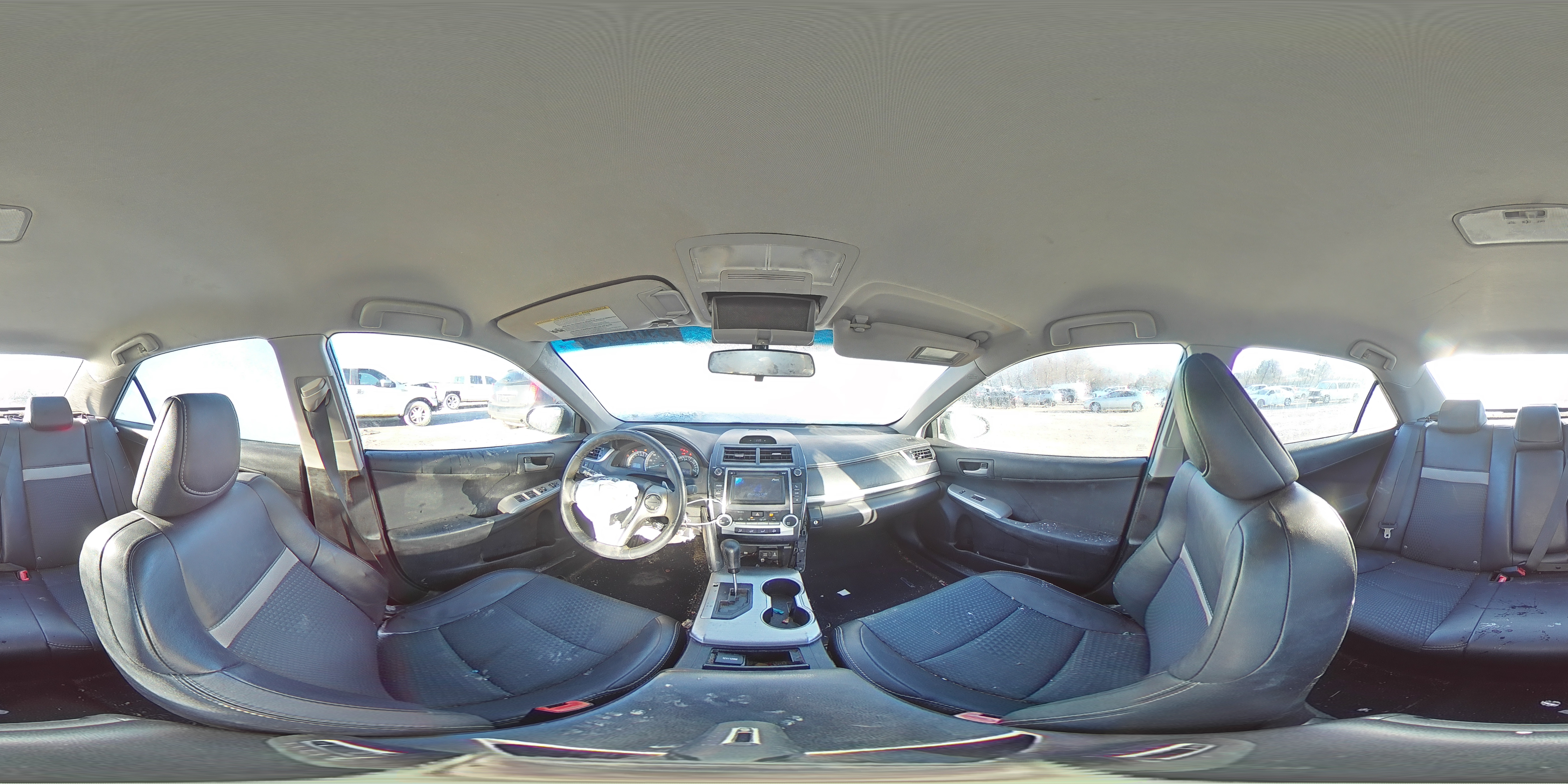 2012 Toyota Camry - Image 13