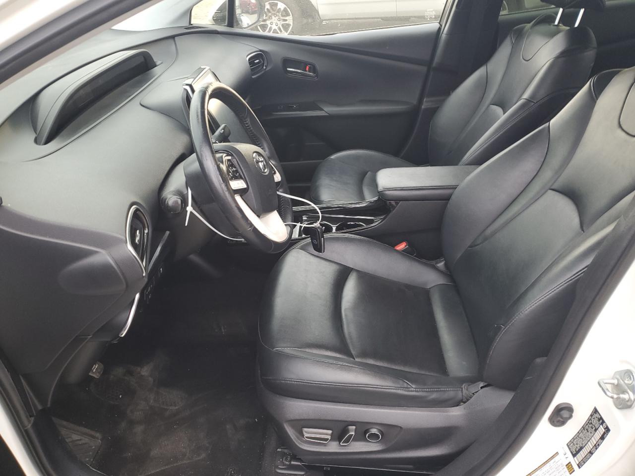 2017 Toyota Prius - Image 7