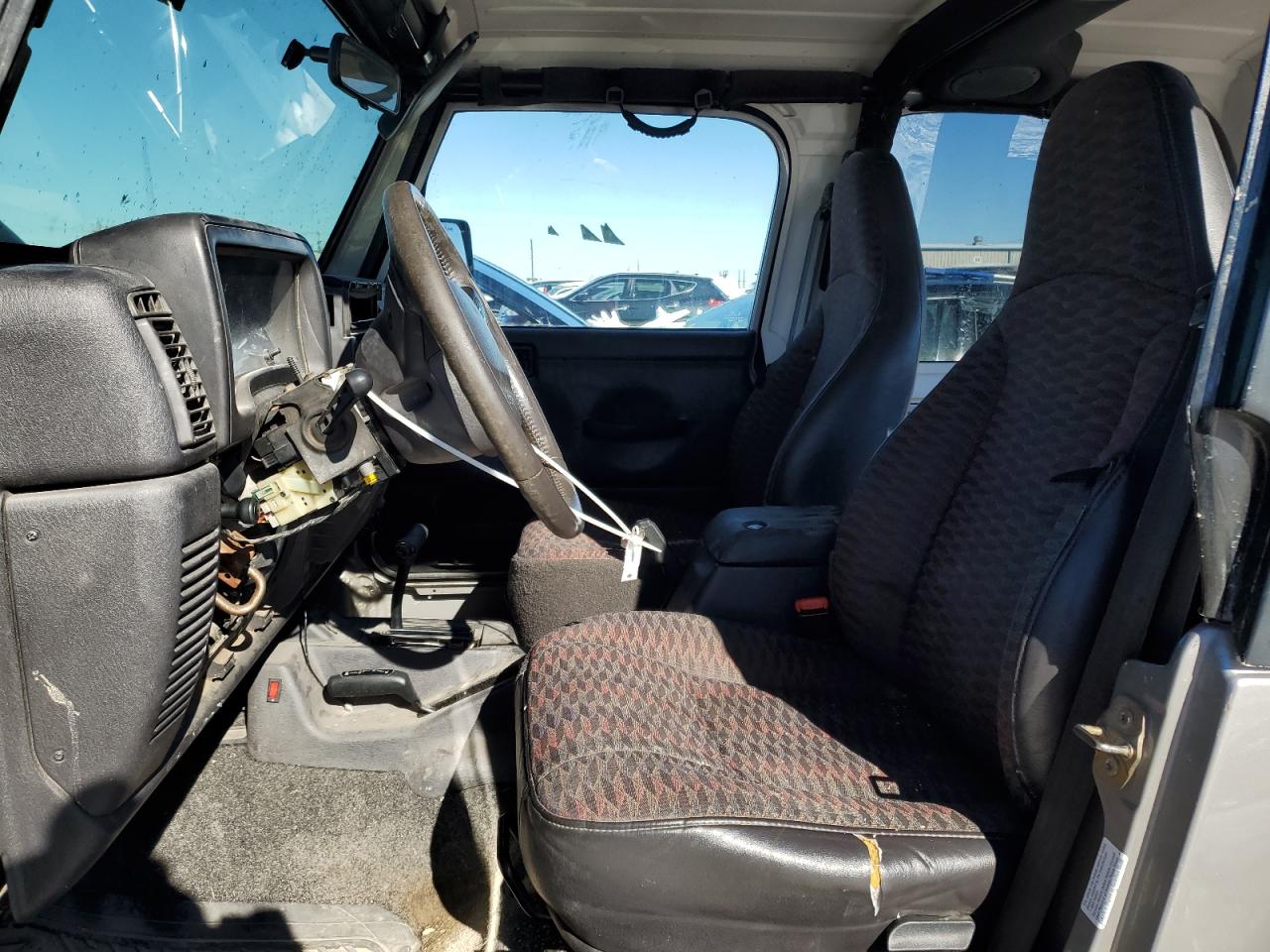 2000 Jeep Wrangler - Image 7