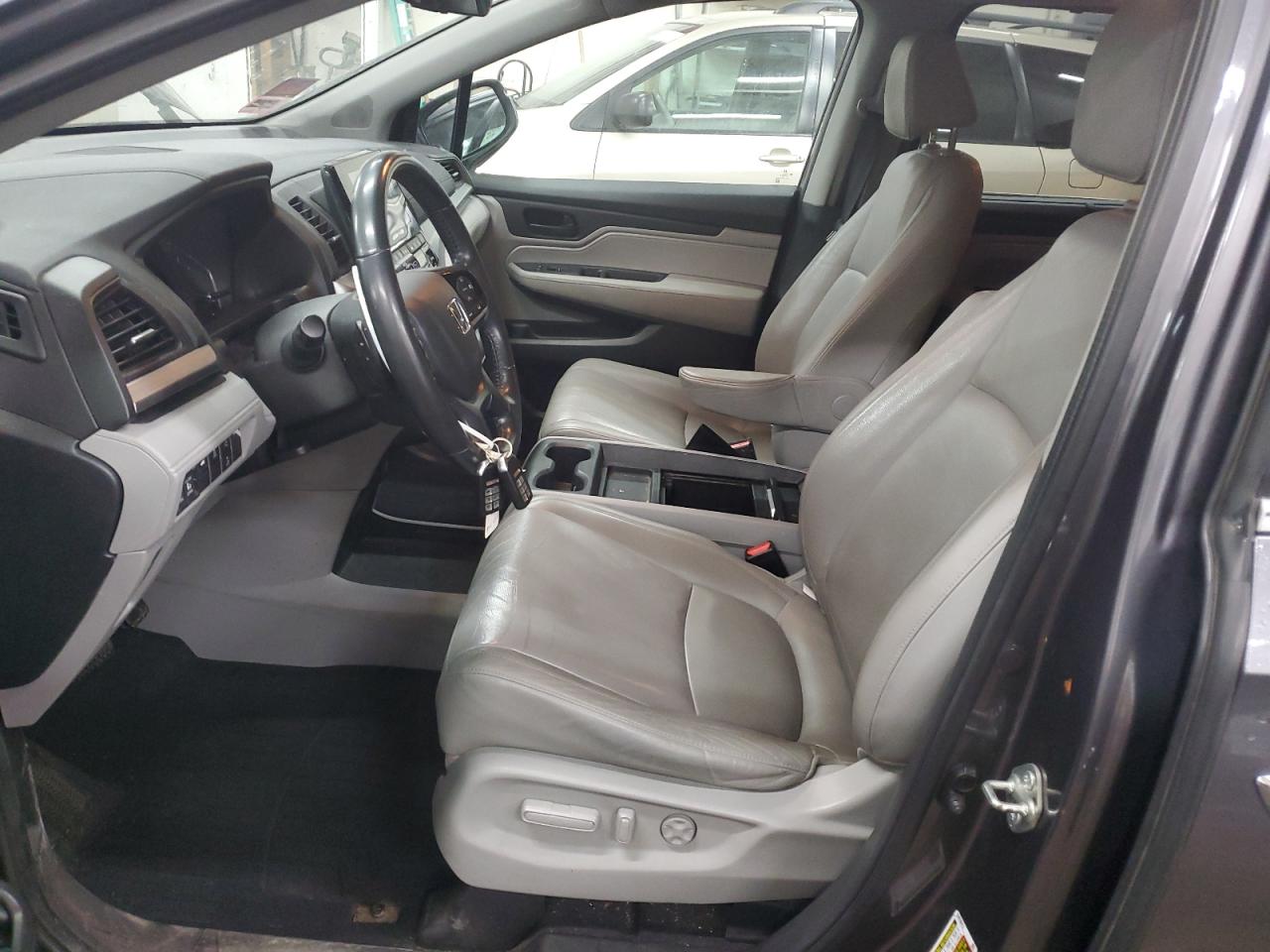 2018 Honda Odyssey - Image 7