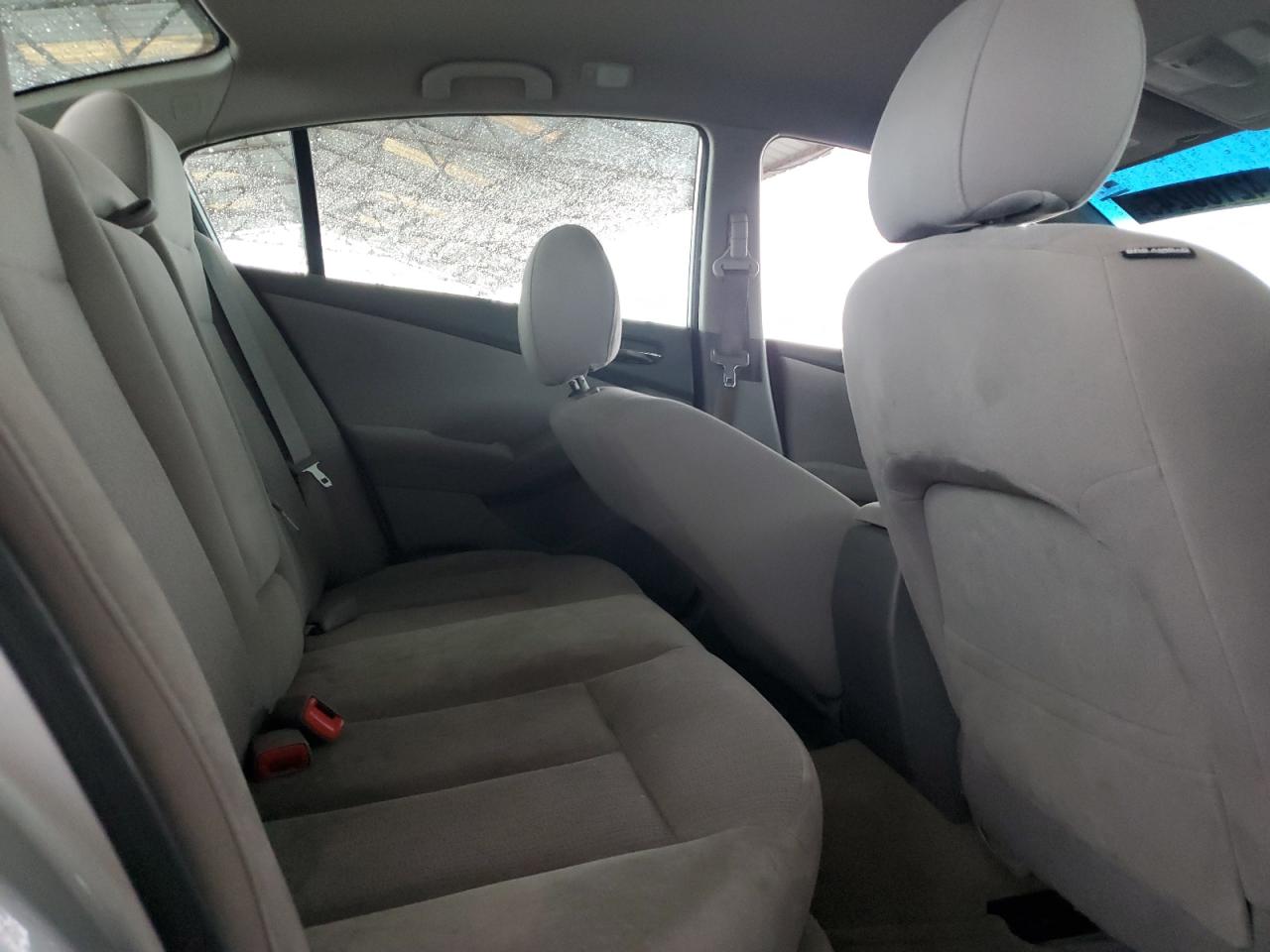 2012 Nissan Altima - Image 10
