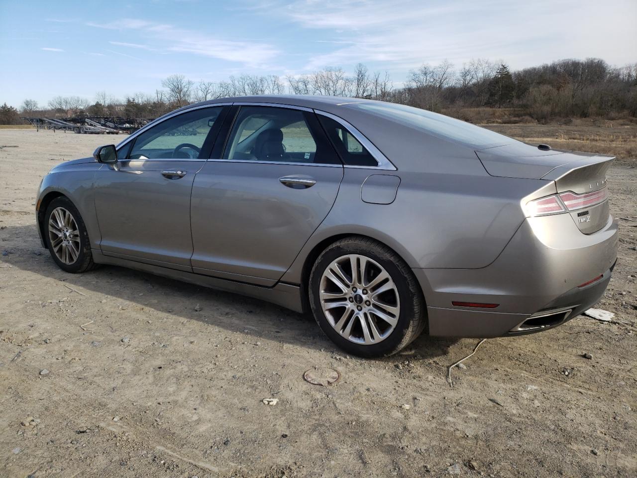 VIN 3LN6L2G91GR608777 2016 LINCOLN MKZ no.2