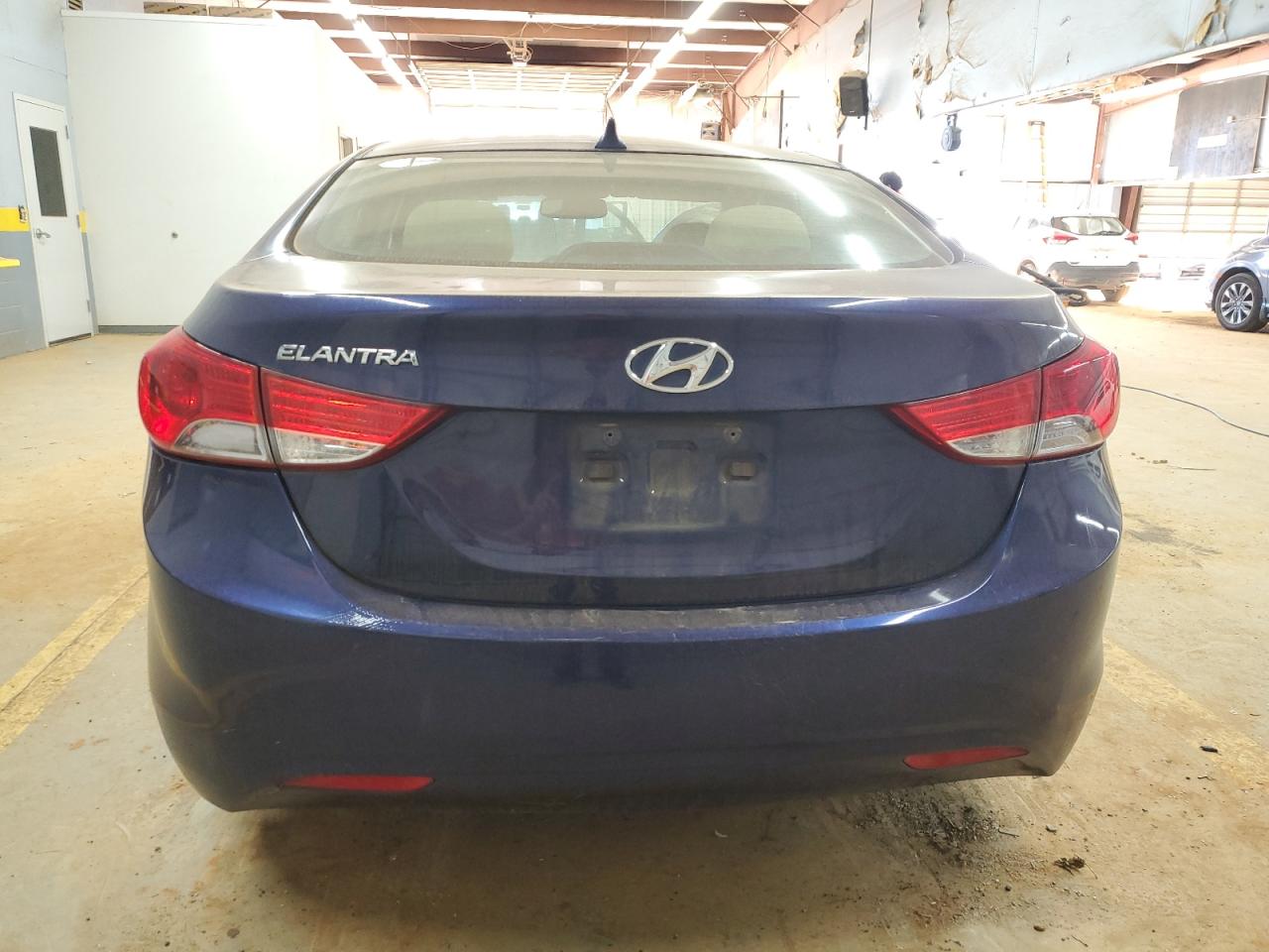 2013 Hyundai Elantra - Image 6