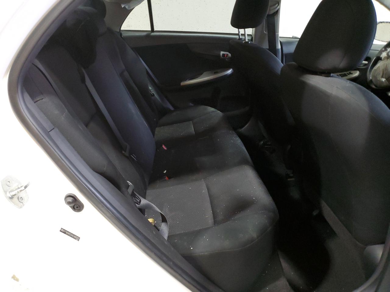 2010 Toyota Corolla - Image 10