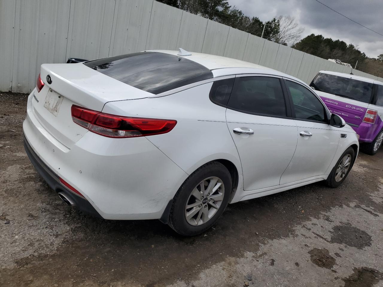 2018 Kia Optima - Image 3