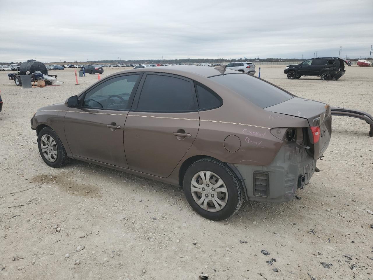 2010 Hyundai Elantra - Image 2