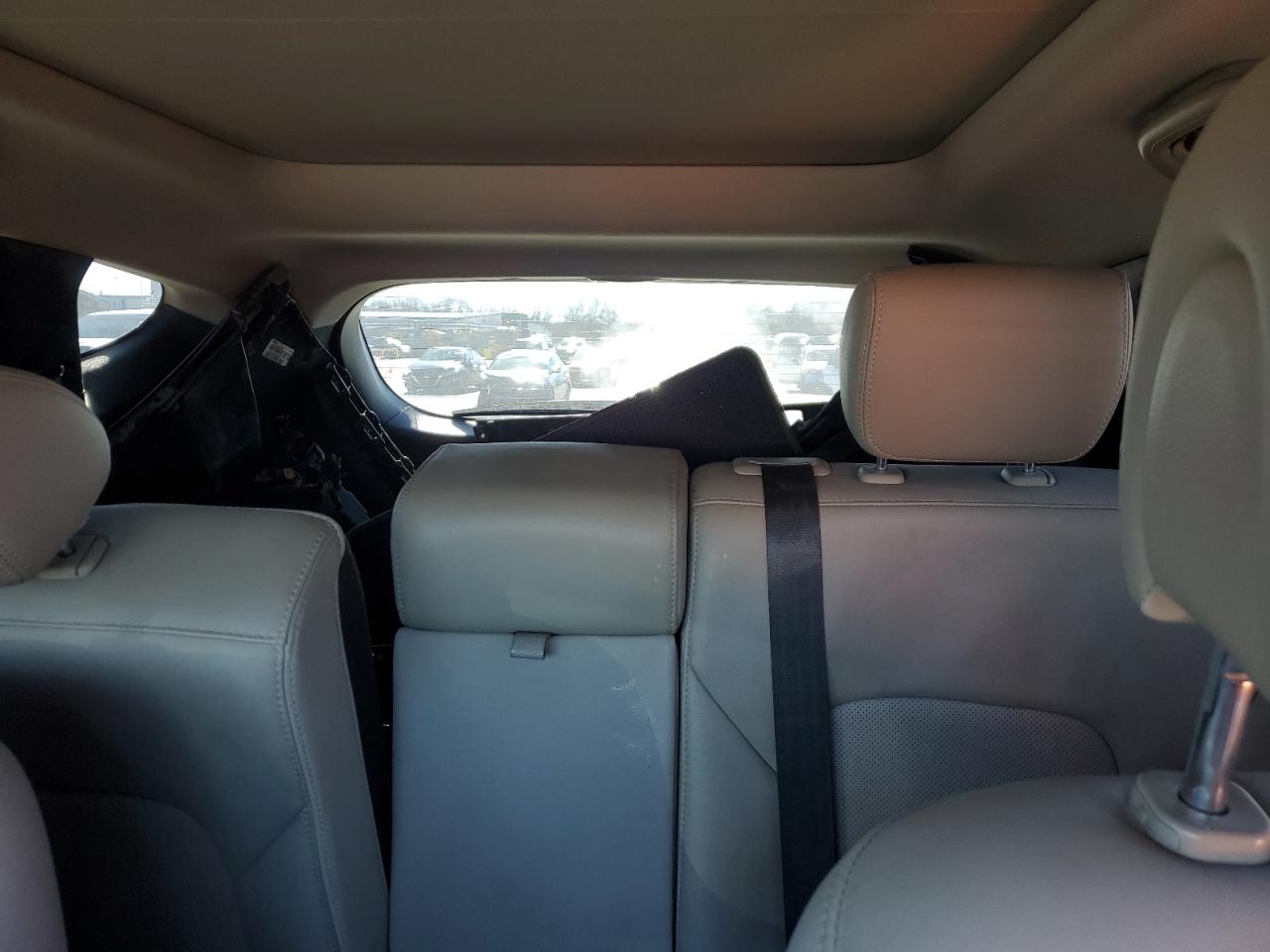 2017 Hyundai Santa Fe - Image 10