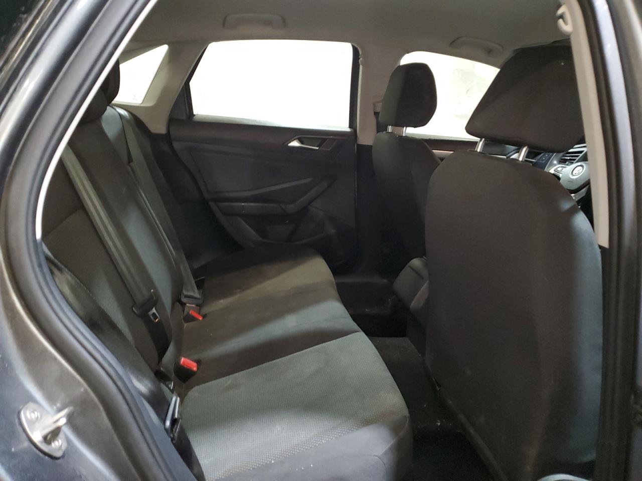 2019 Volkswagen Jetta - Image 10