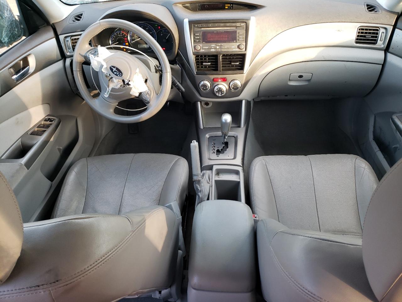 2010 Subaru Forester - Image 8