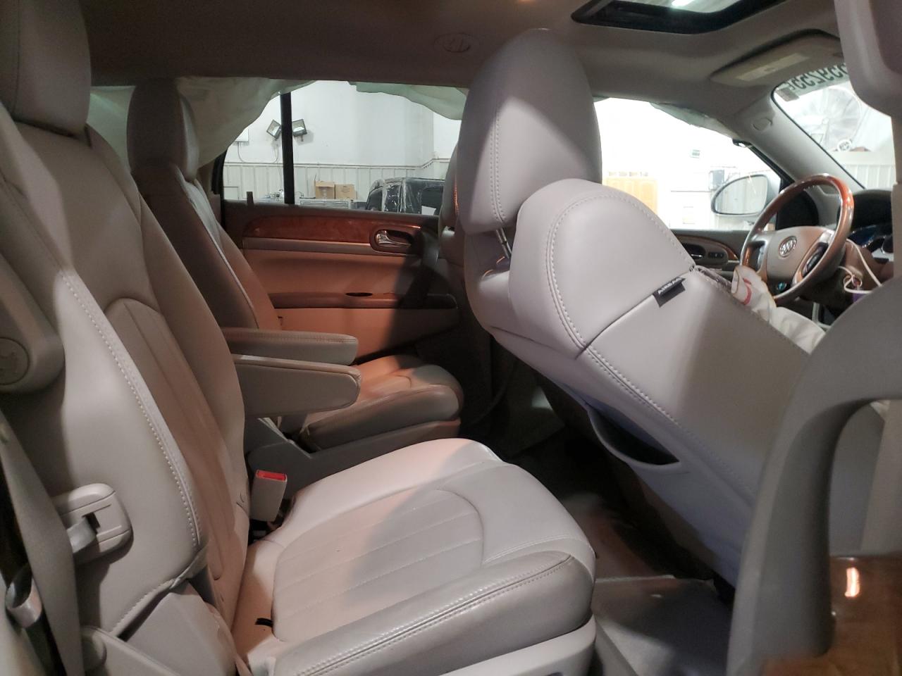 2011 Buick Enclave - Image 12