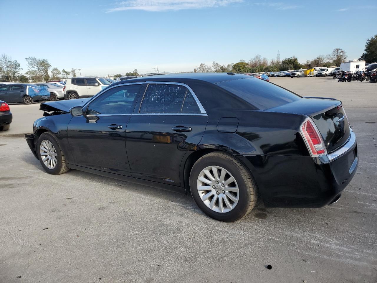 VIN 2C3CCAAG6EH200622 2014 CHRYSLER 300 no.2