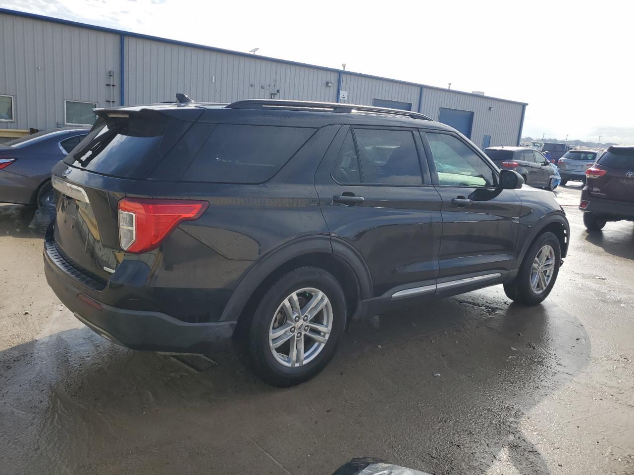 2020 Ford Explorer - Image 3