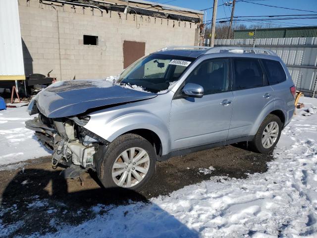  SUBARU FORESTER 2013 Серый