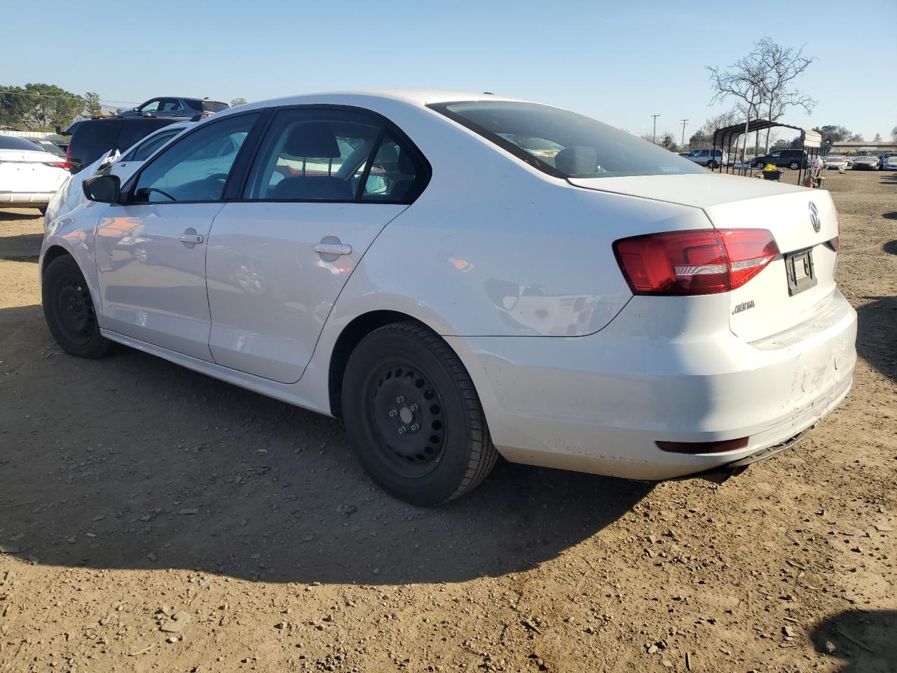 2015 Volkswagen Jetta - Image 2