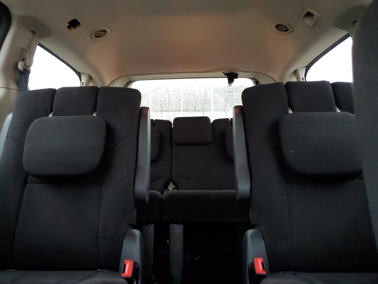 2011 Dodge Caravan - Image 10