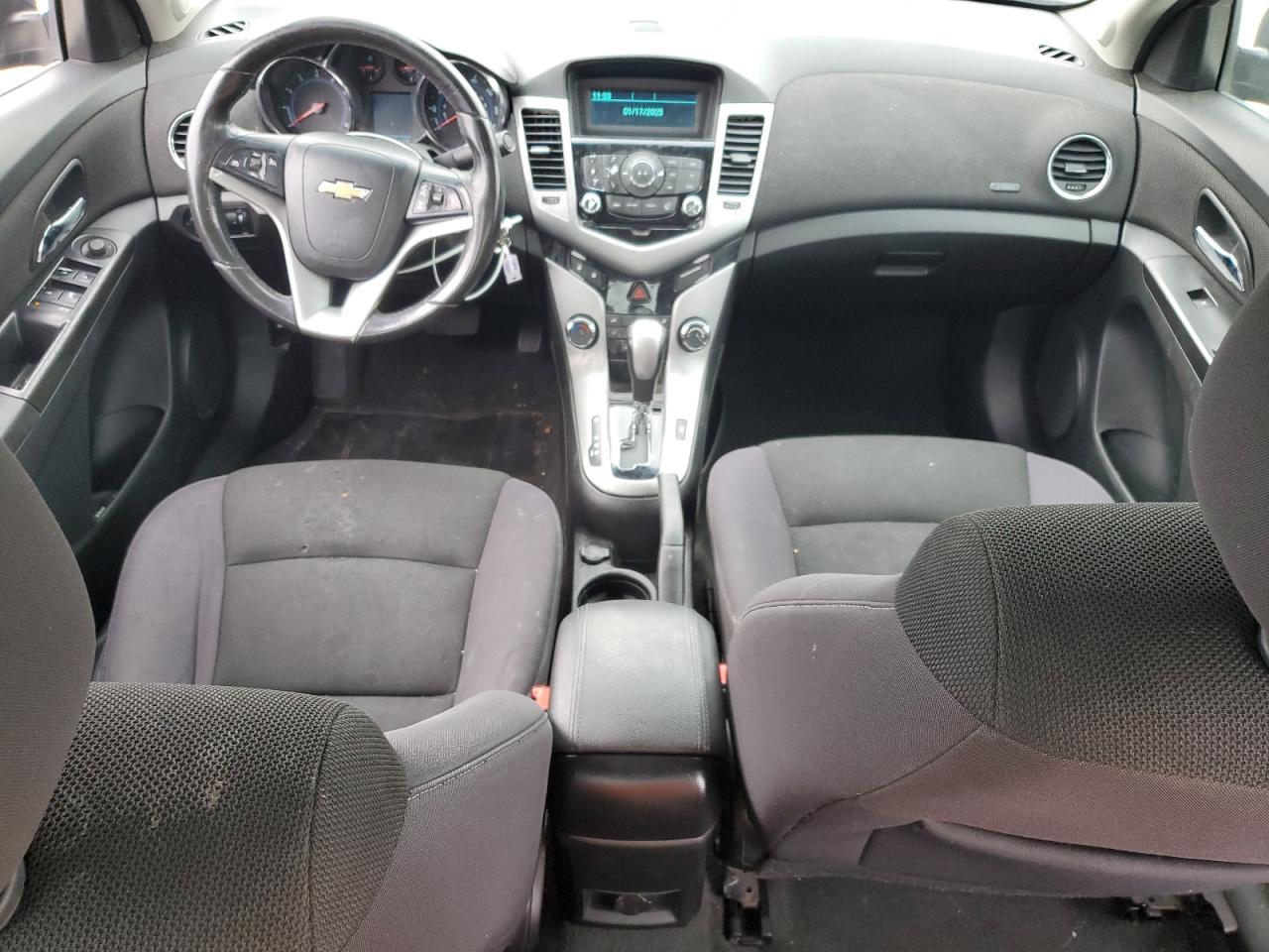 2013 Chevrolet Cruze - Image 8