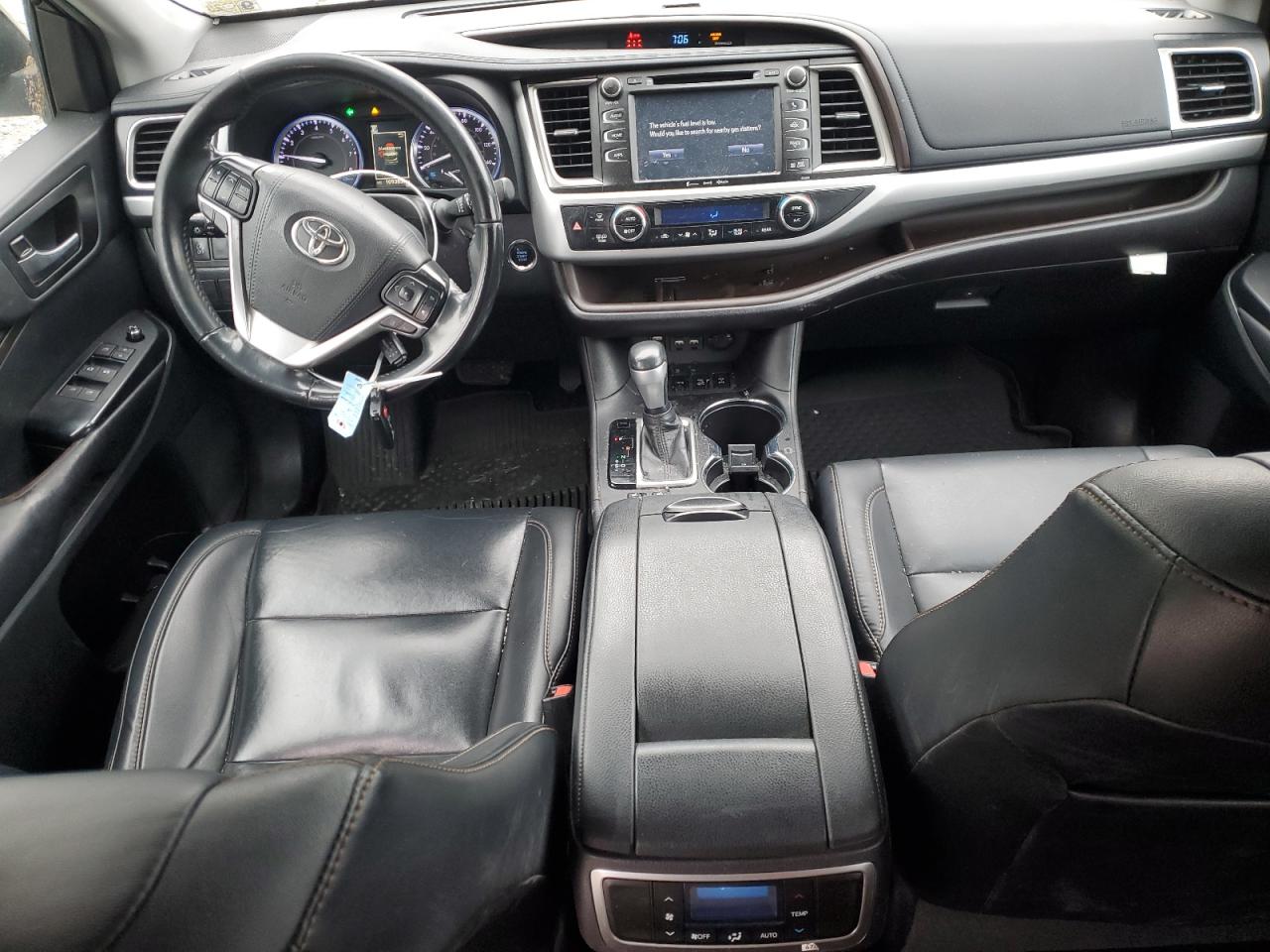 2019 Toyota Highlander - Image 8