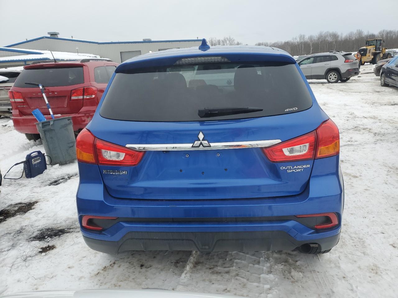 2018 Mitsubishi Outlander - Image 6