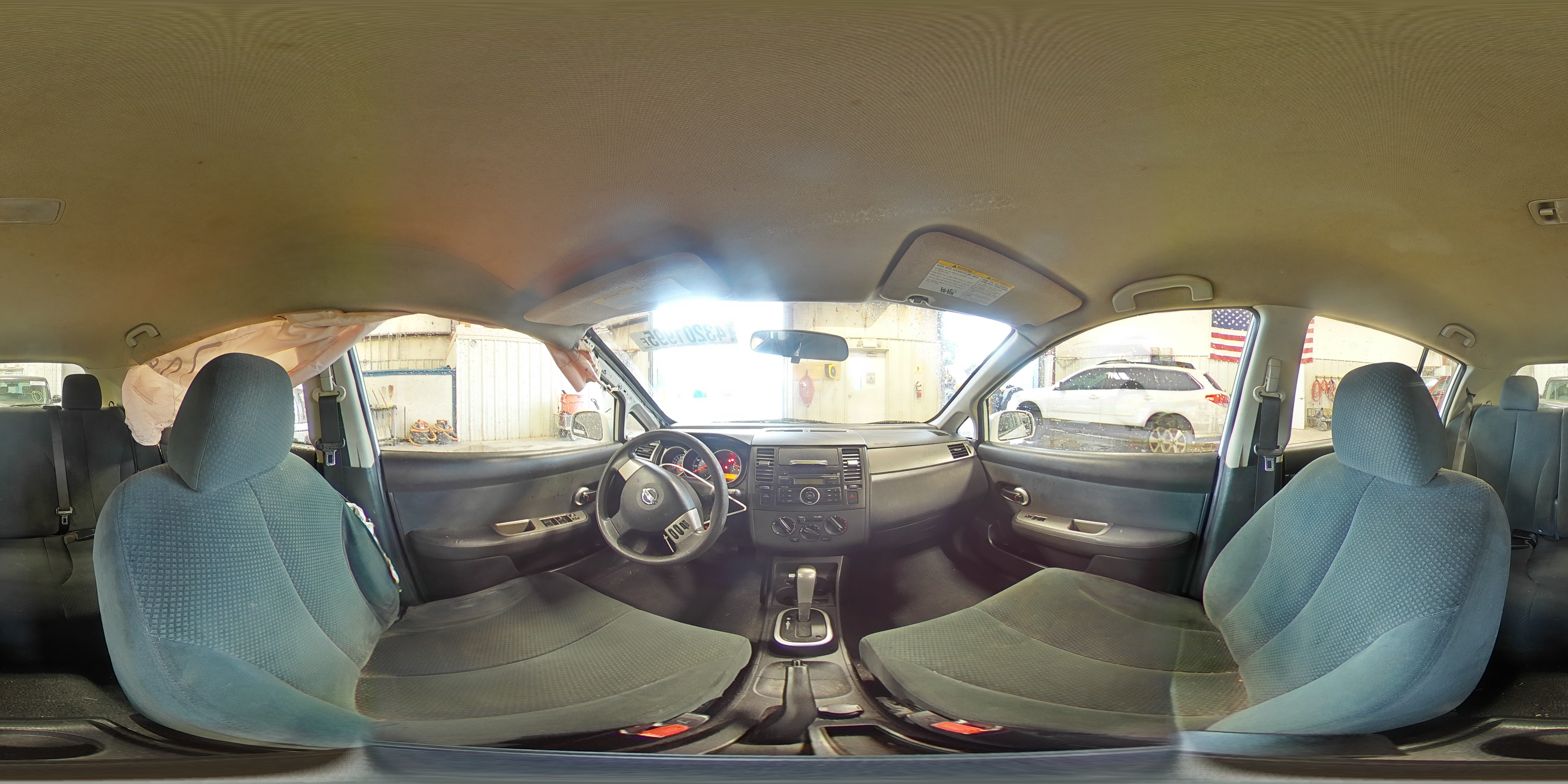 2012 Nissan Versa - Image 14