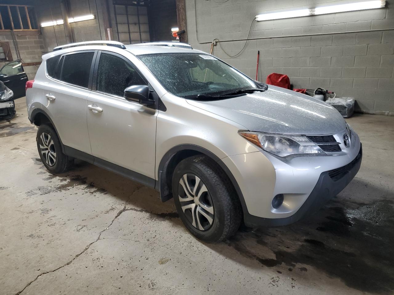 2015 Toyota RAV 4 - Image 4