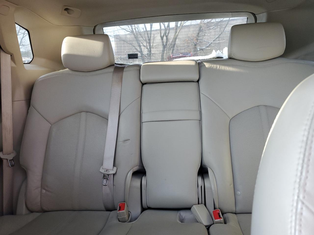 2012 Cadillac SRX - Image 10