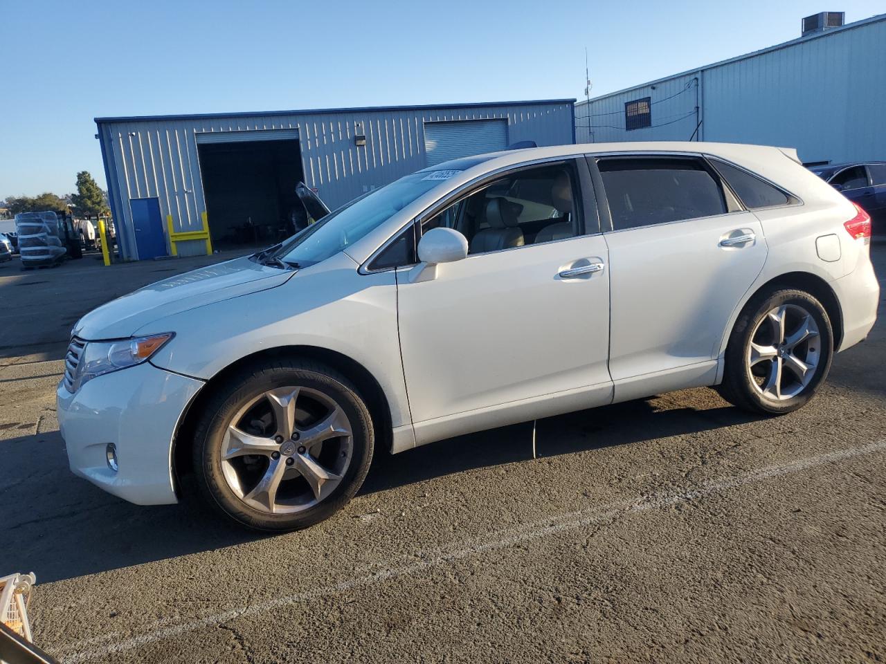 2011 Toyota Venza - Image 1