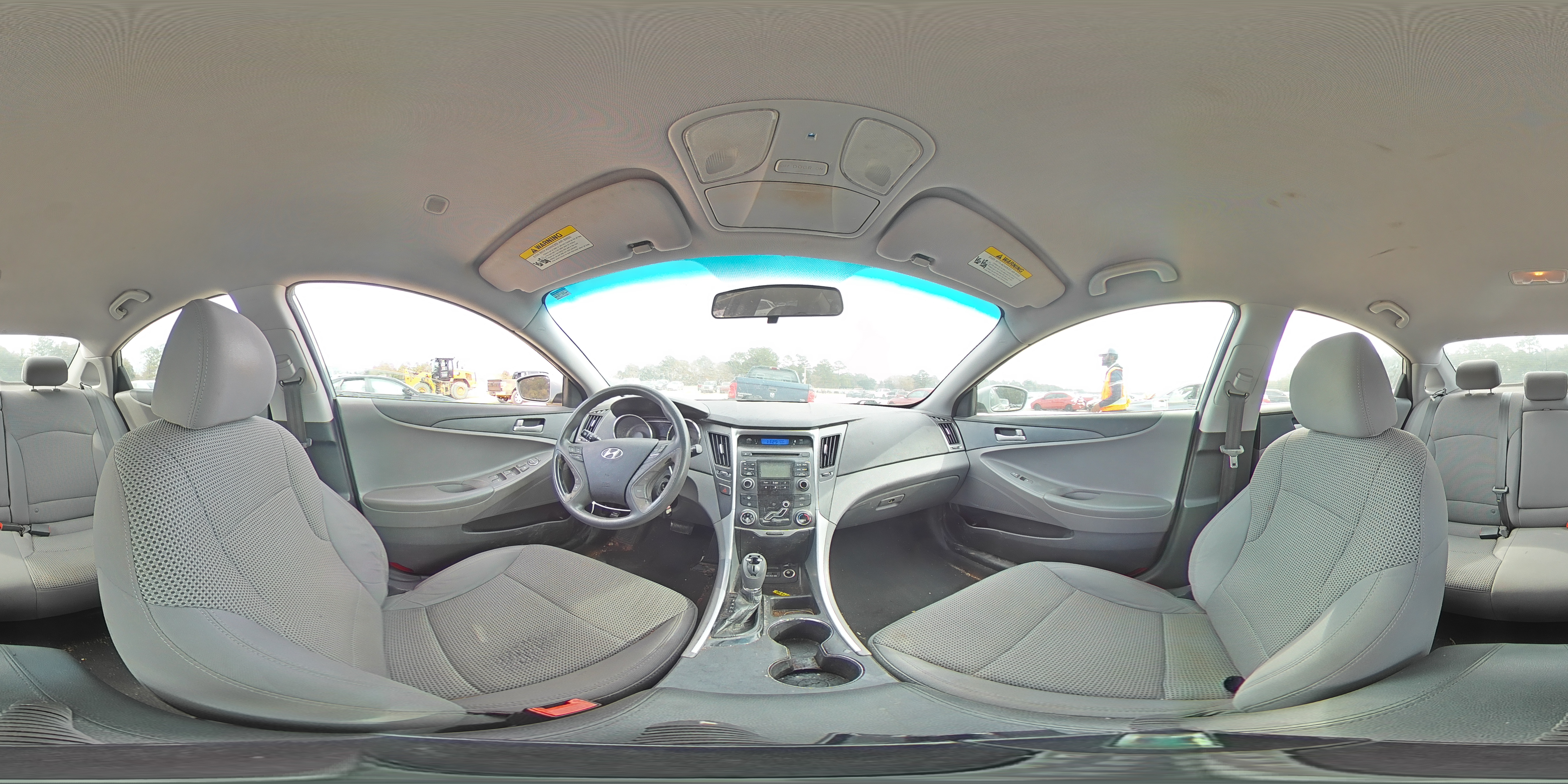 2011 Hyundai Sonata - Image 13