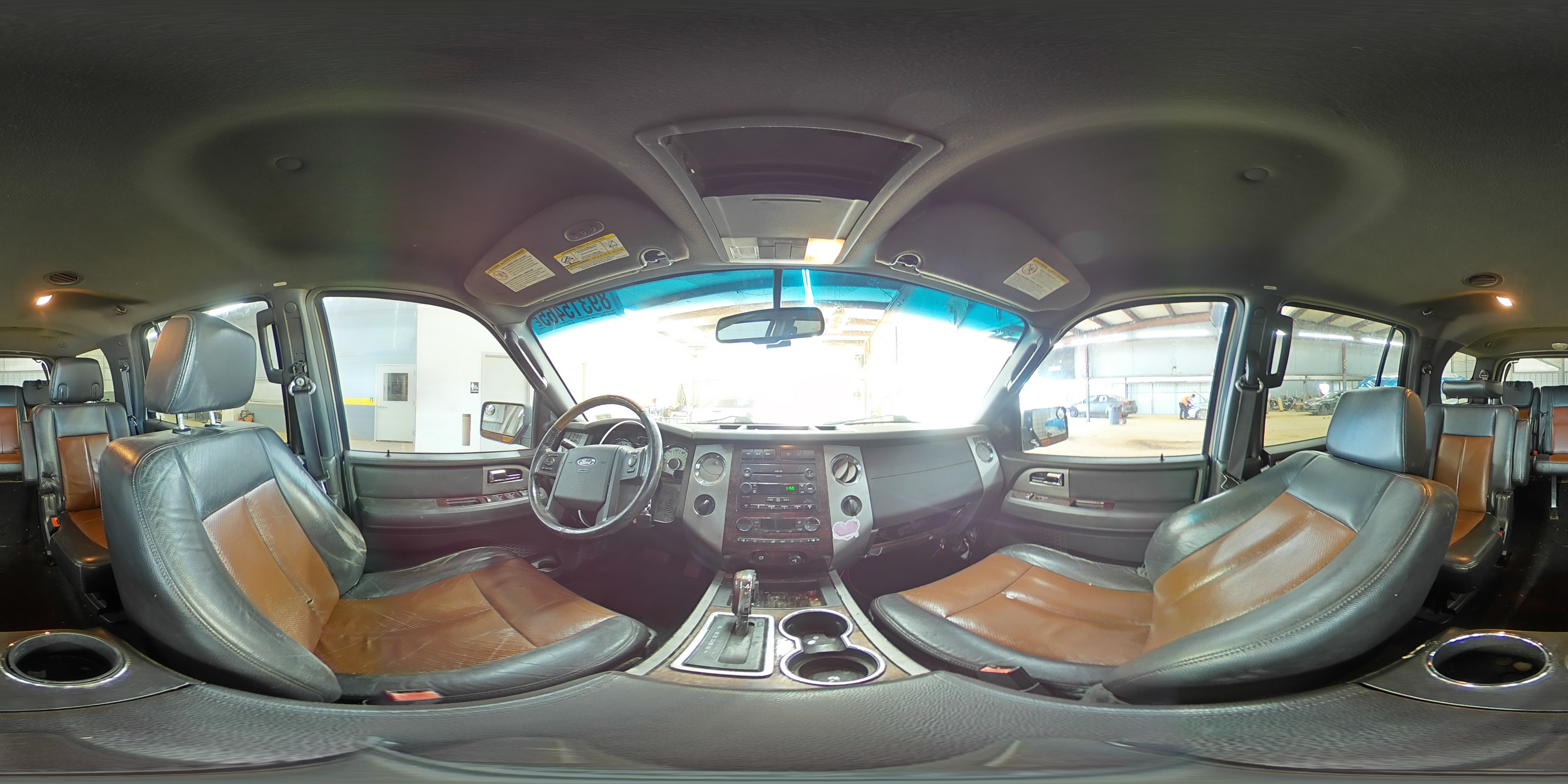 2007 Ford Expedition - Image 13