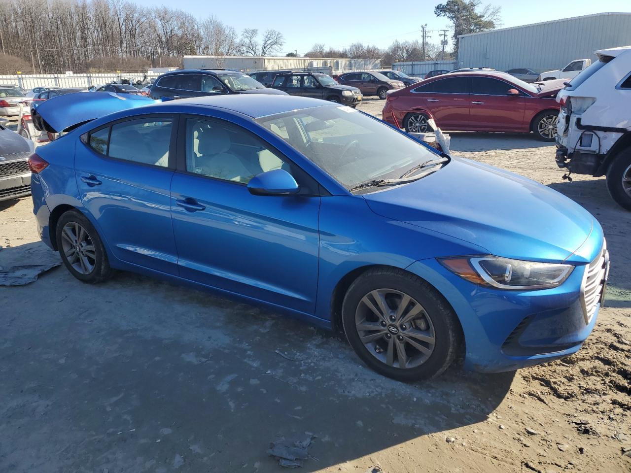 2017 Hyundai Elantra - Image 4