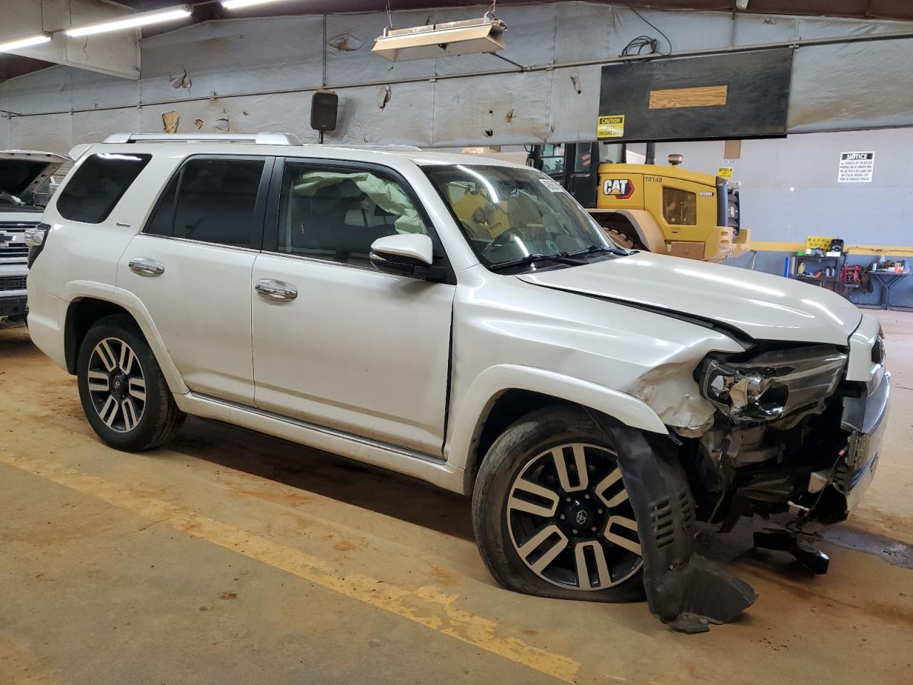2017 Toyota 4Runner - Image 4