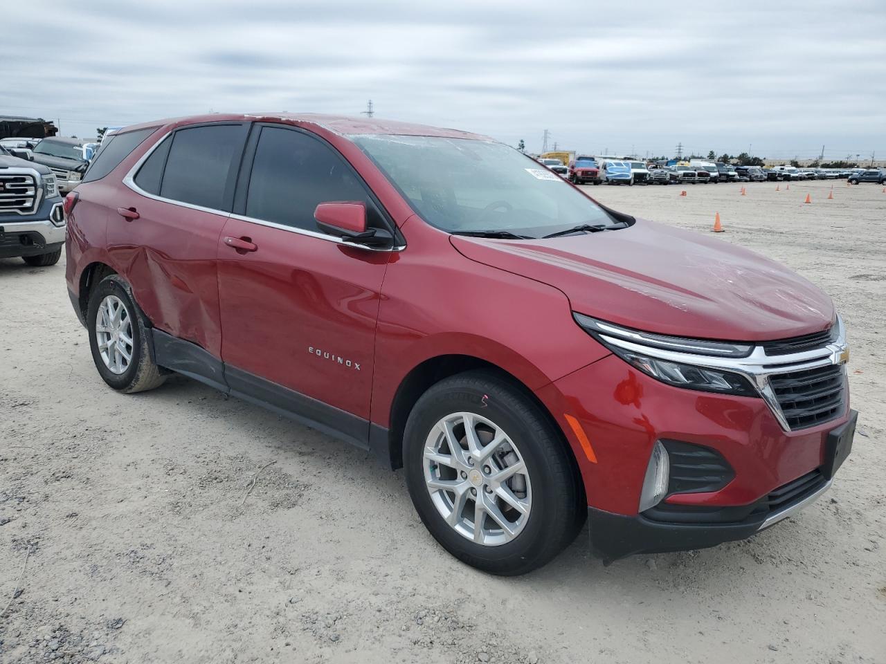 2022 Chevrolet Equinox - Image 4