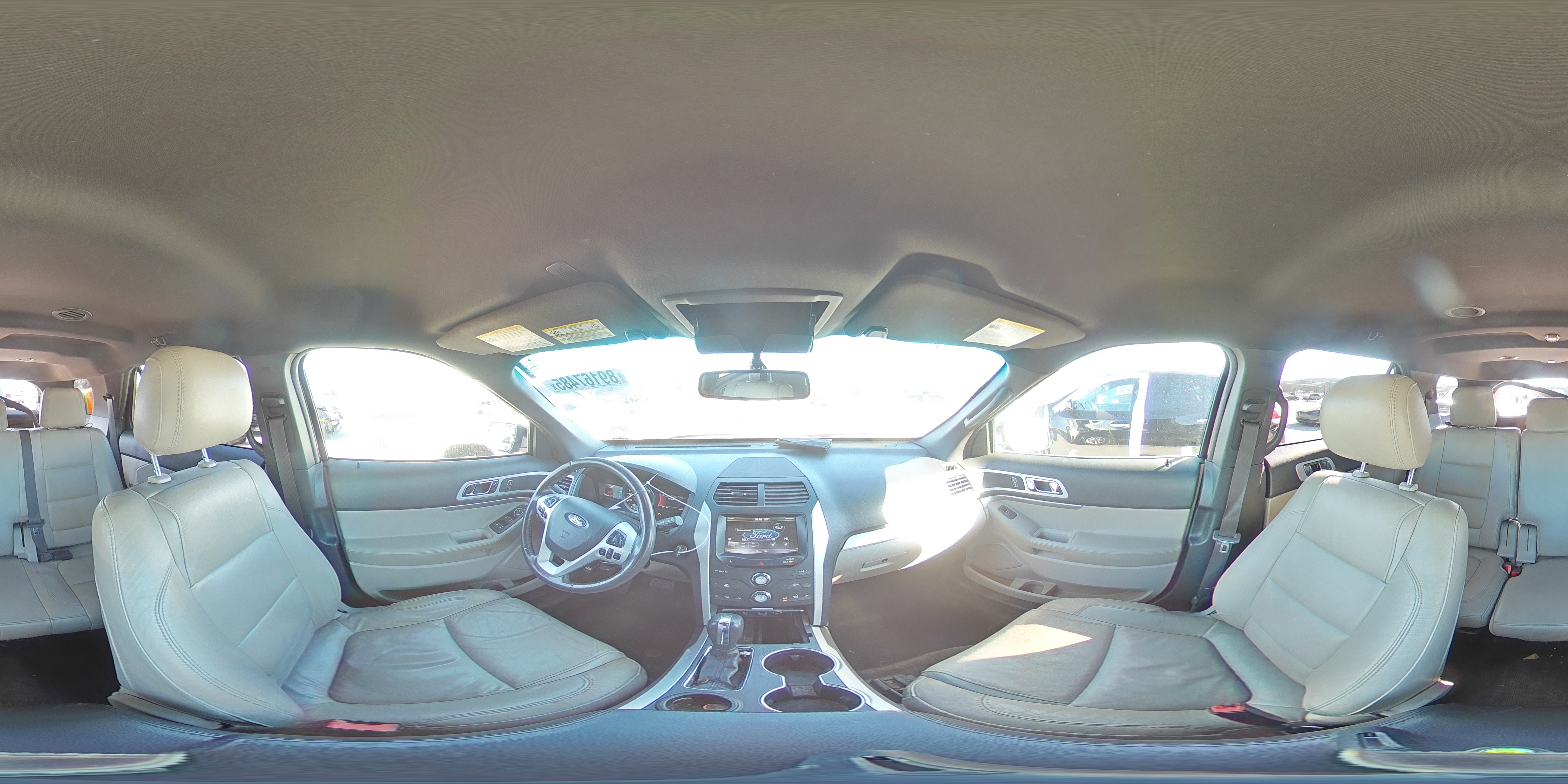 2015 Ford Explorer - Image 13