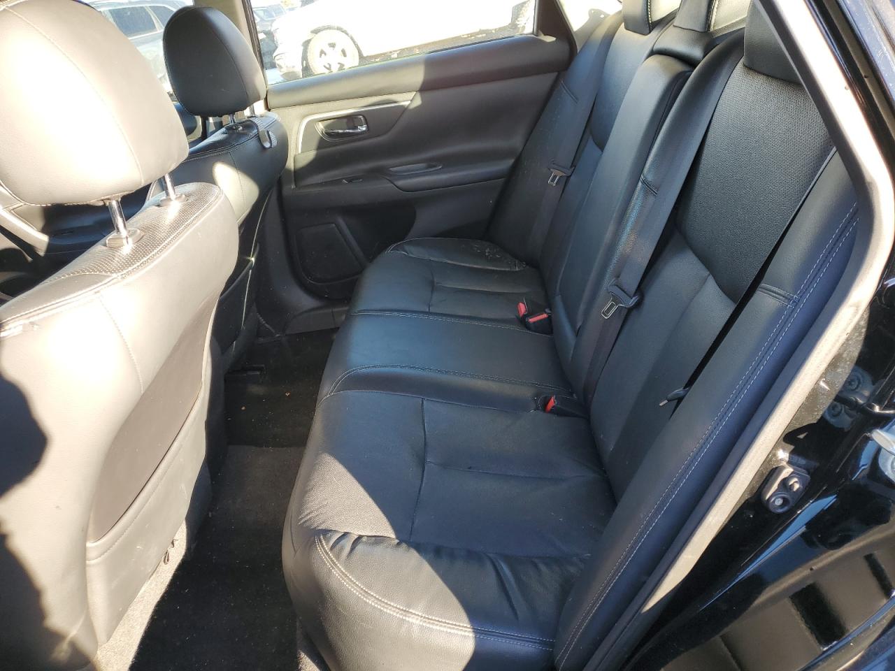 2018 Nissan Altima - Image 10