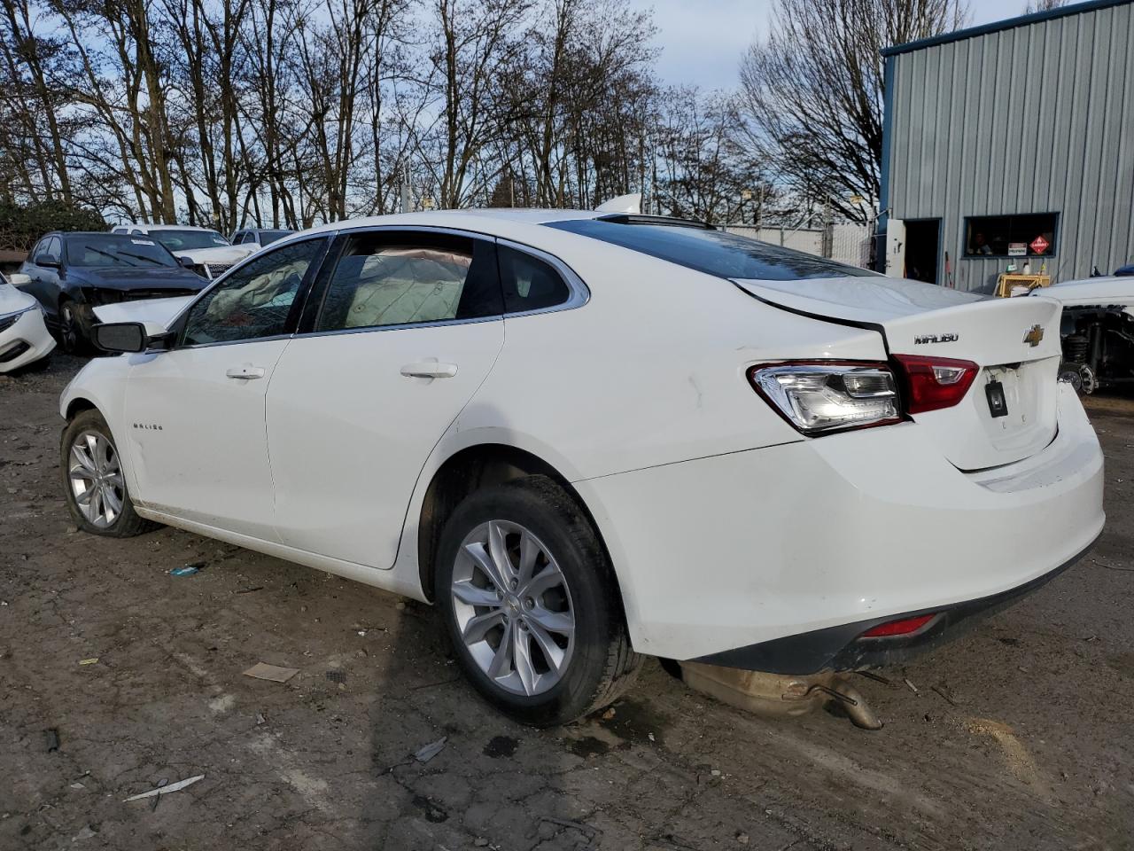 2023 Chevrolet Malibu - Image 2