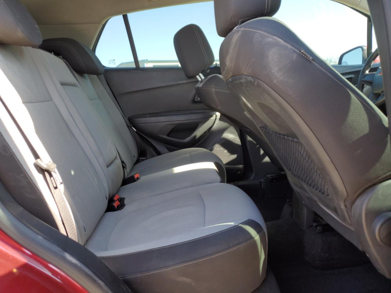 2015 Chevrolet Trax - Image 11