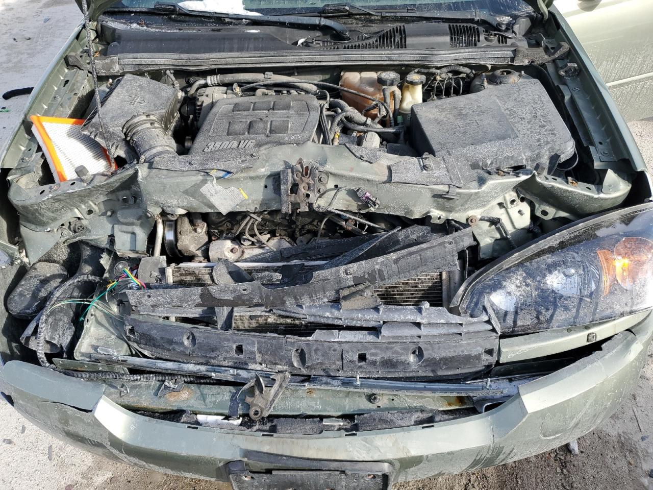 2005 Chevrolet Malibu - Image 11