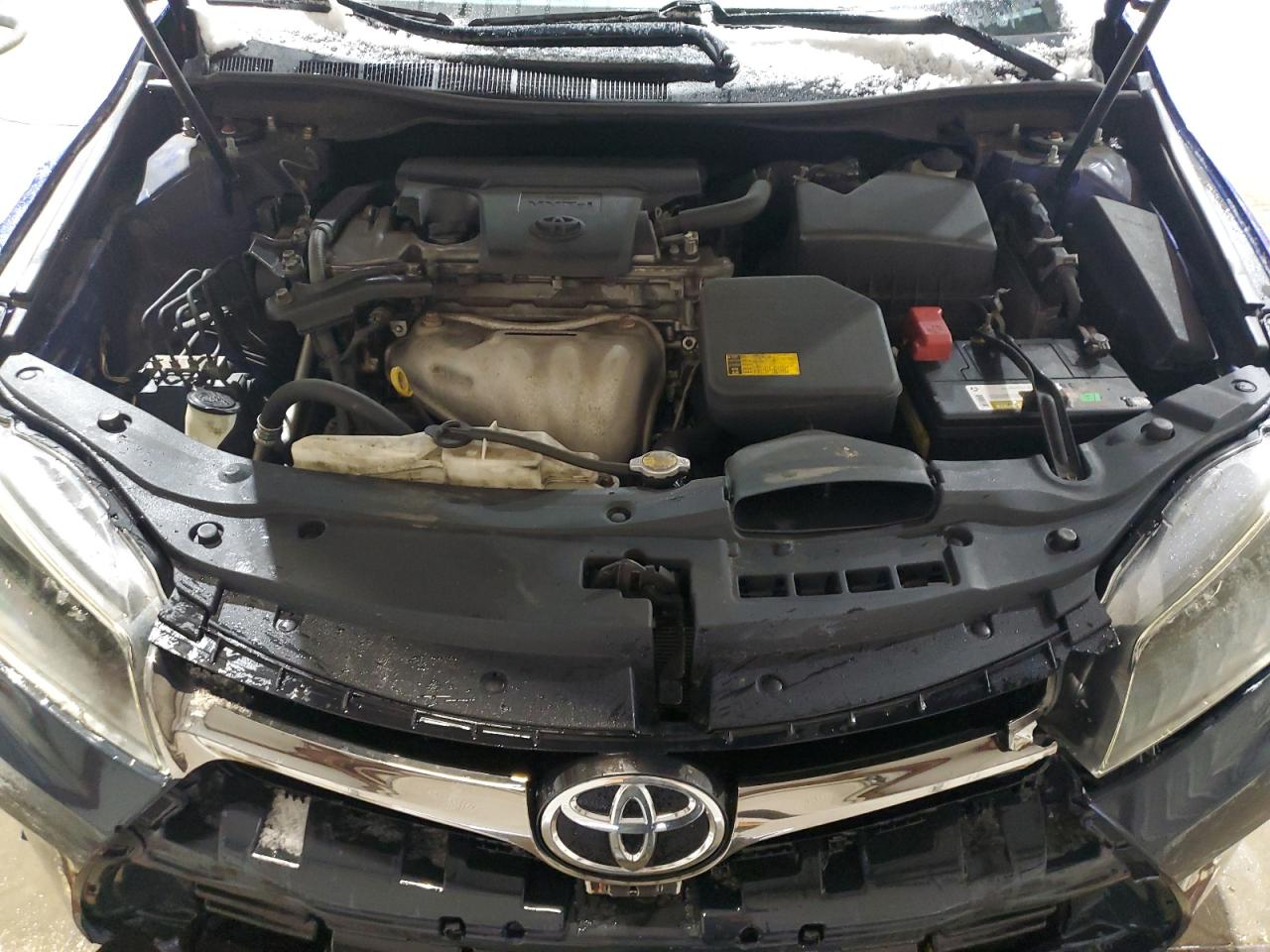 2015 Toyota Camry - Image 11