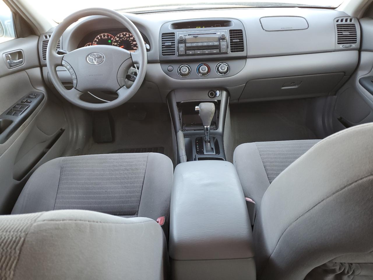 2005 Toyota Camry - Image 8