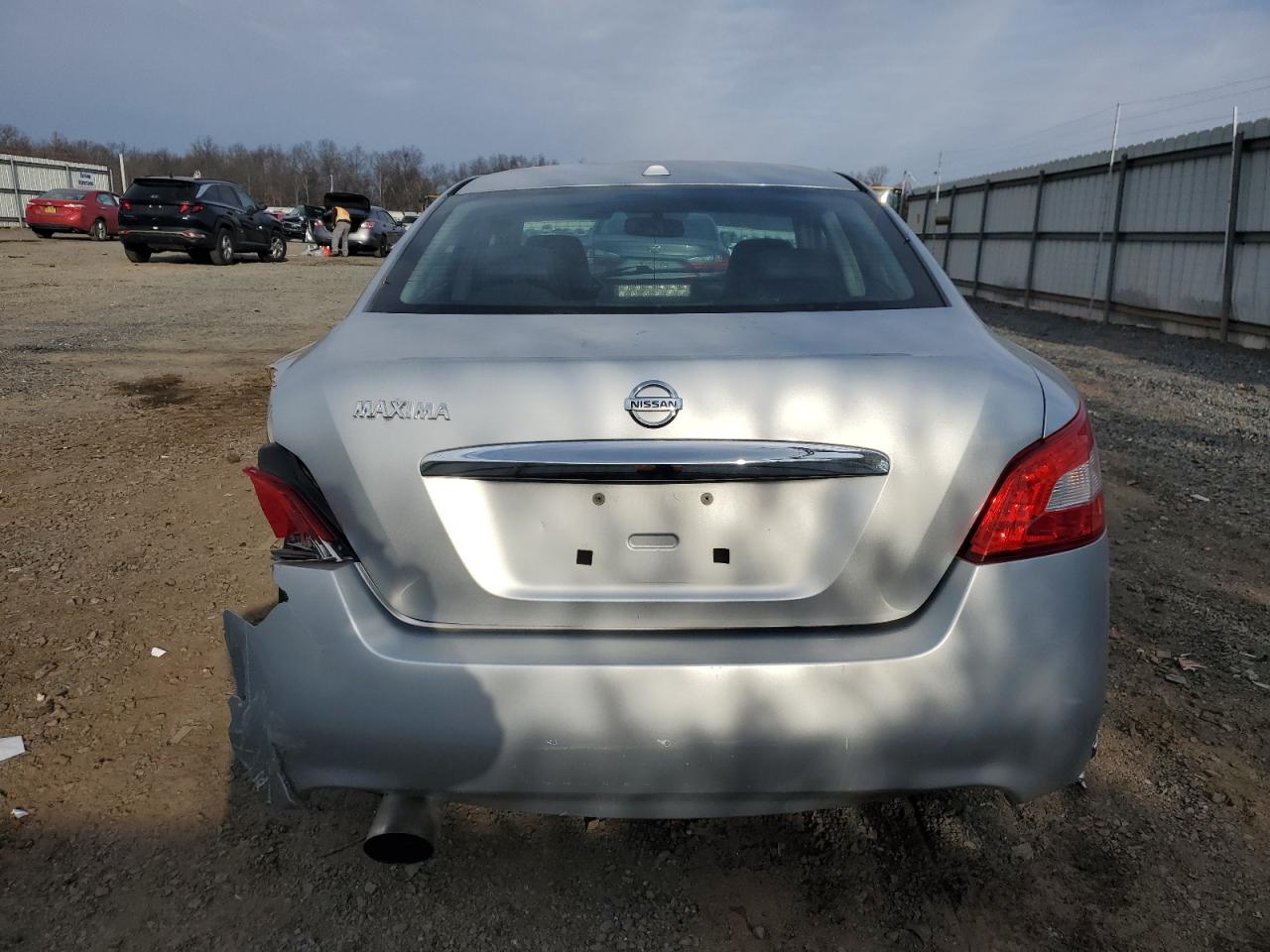 2010 Nissan Maxima - Image 6