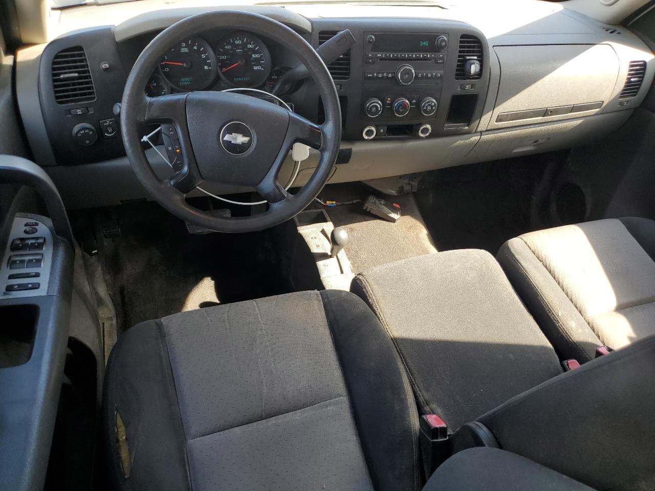 2009 Chevrolet Silverado - Image 8