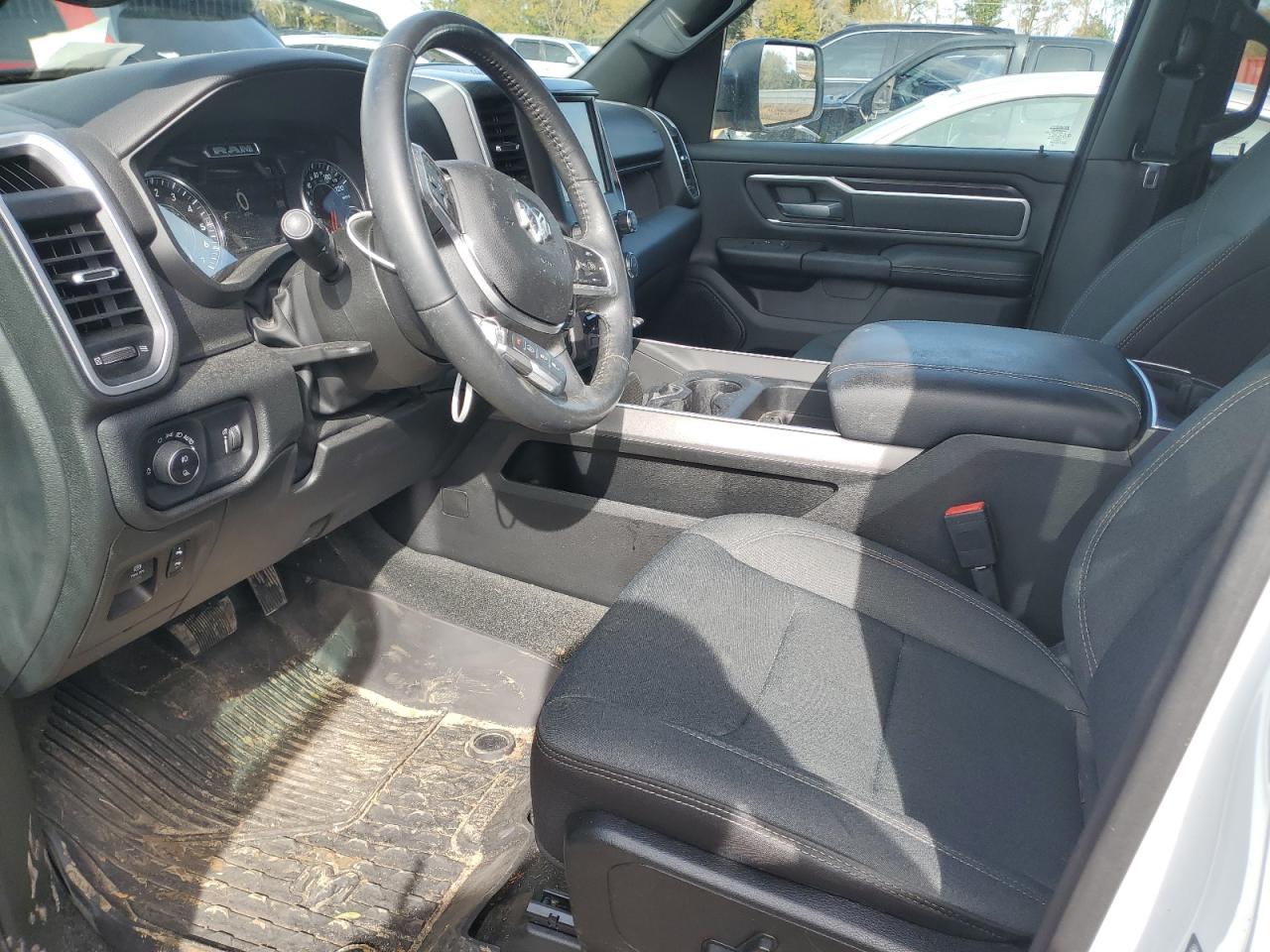 2022 RAM 1500 - Image 7