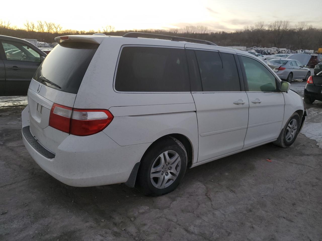2007 Honda Odyssey - Image 3