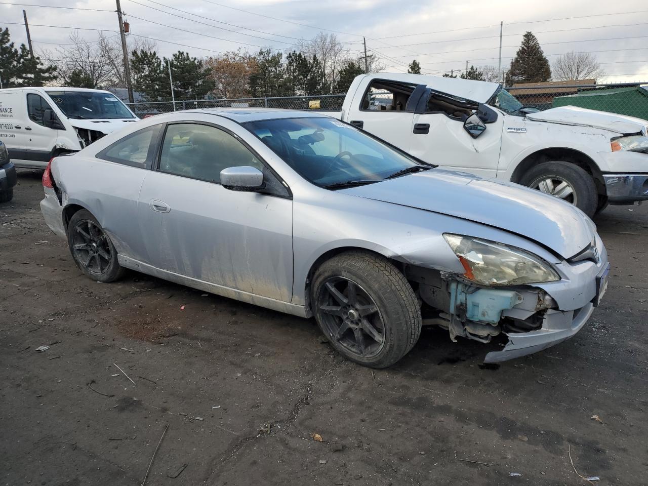2004 Honda Accord - Image 4