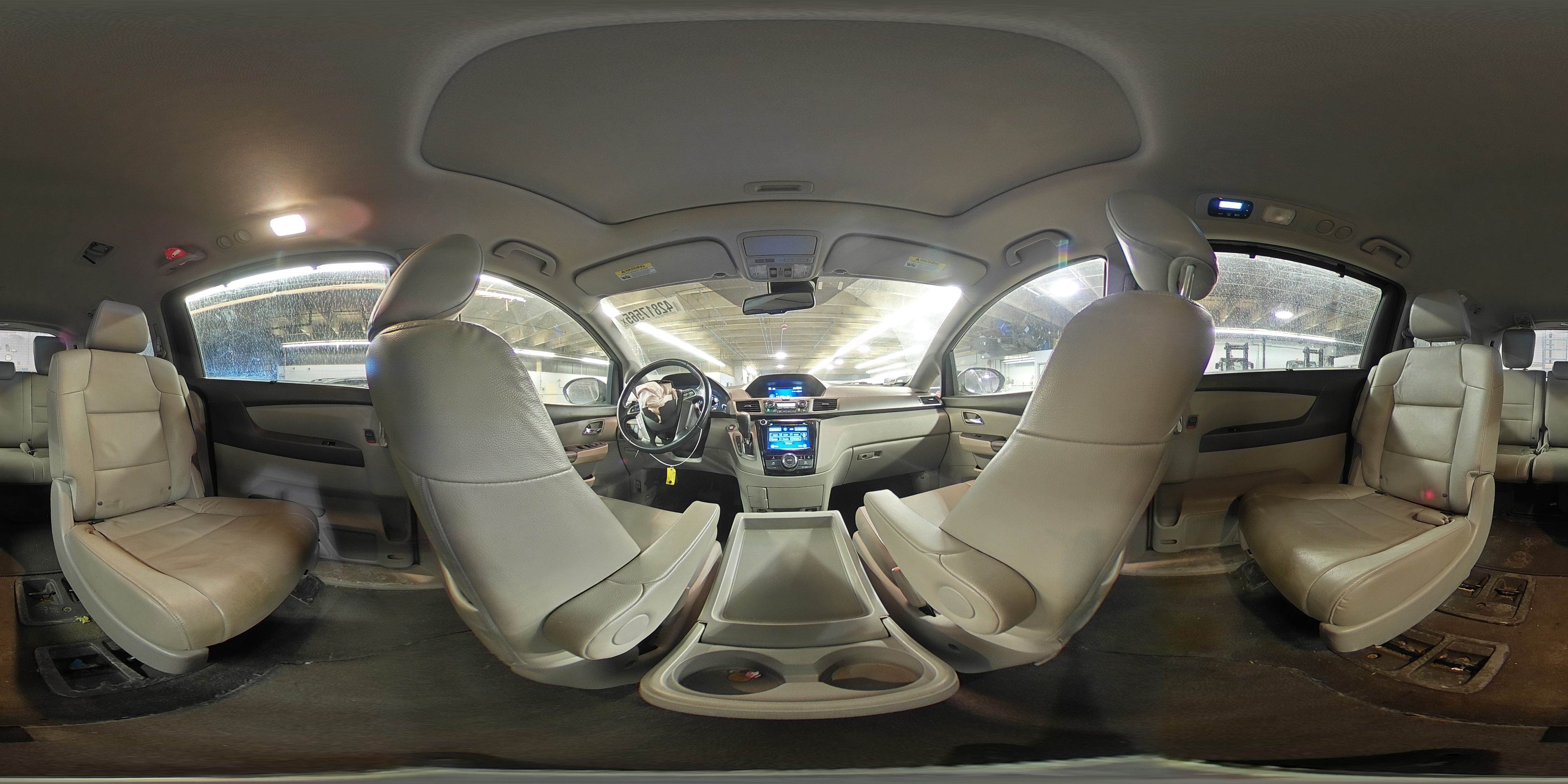 2017 Honda Odyssey - Image 14